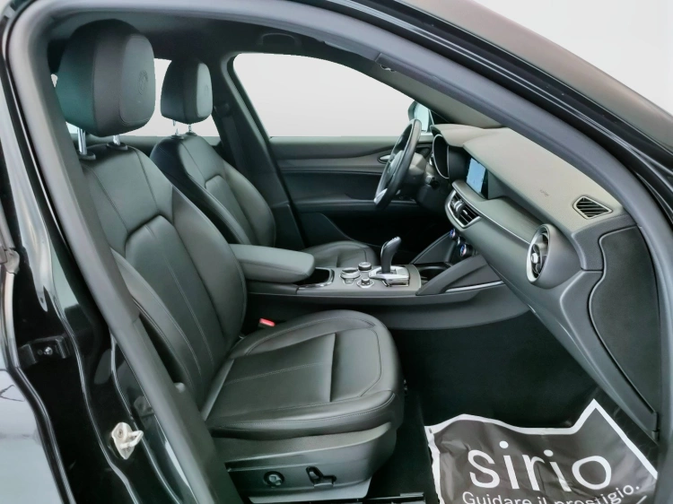 11 - Alfa romeo Stelvio Stelvio 2.2 t Ti rwd 160cv auto