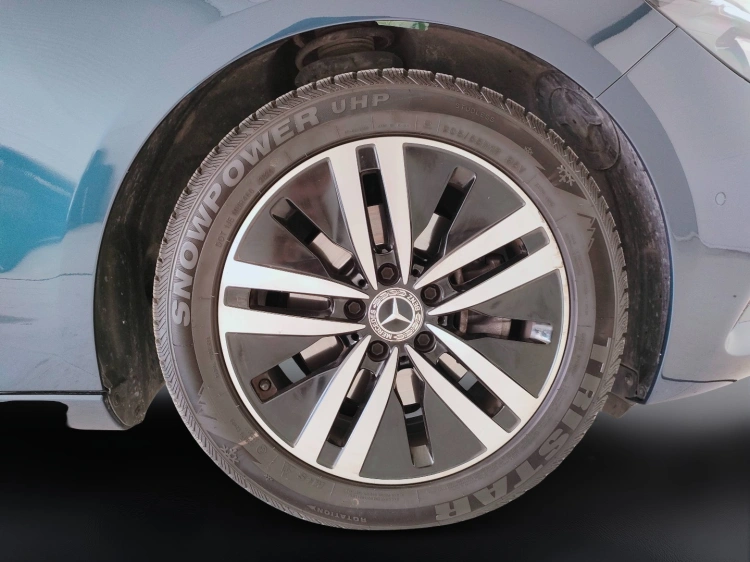 11 - Mercedes-Benz Classe B 180 d Sport Plus auto