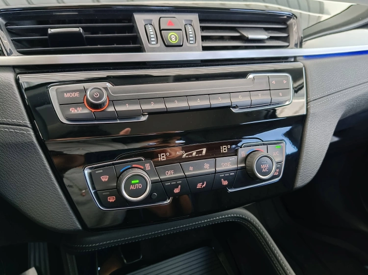16 - BMW X1 X1 sdrive16d xLine auto