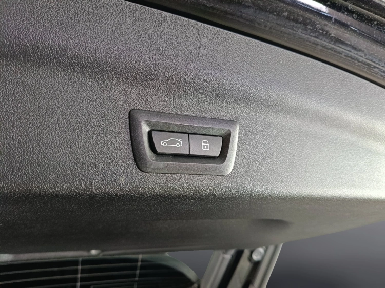 15 - BMW iX1 iX1 edrive 20 X-Line