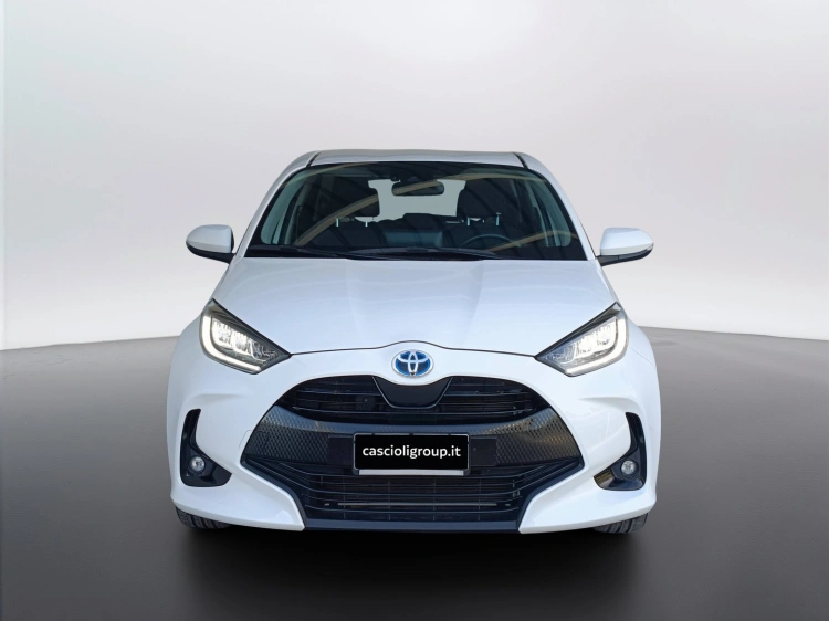 2 - Toyota Yaris Yaris 1.5h Trend