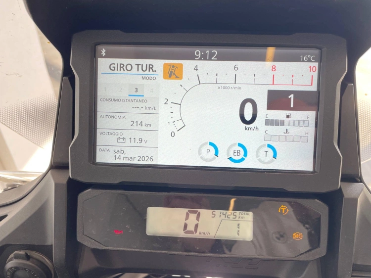 7 - Honda NT NT 1100 Abs my22