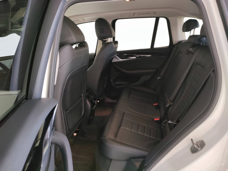 9 - BMW X3 X3 xdrive20d mhev 48V auto