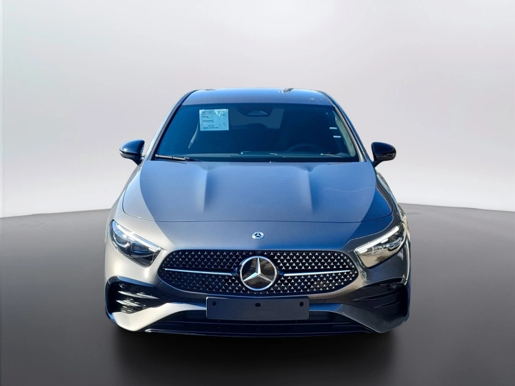 2 - Mercedes-Benz Classe A 180 d Automatic