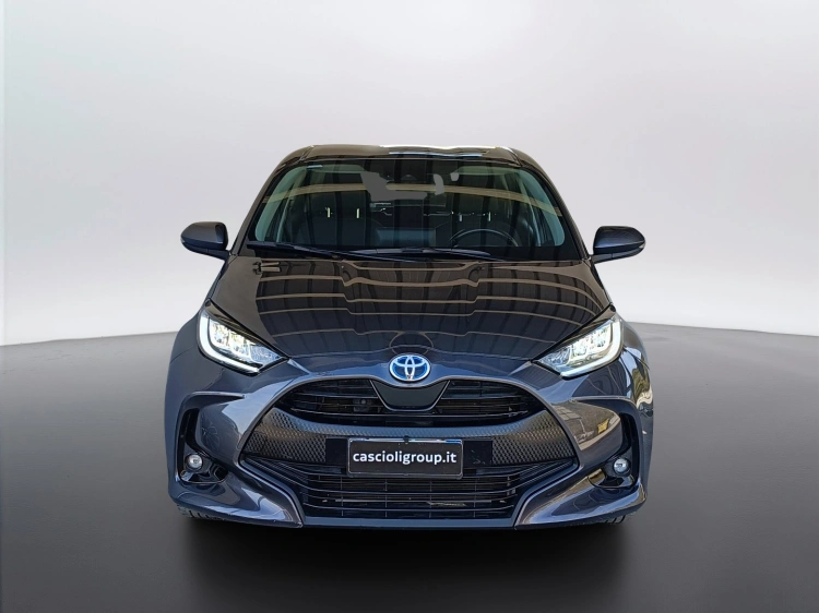 2 - Toyota Yaris Yaris 1.5h Trend