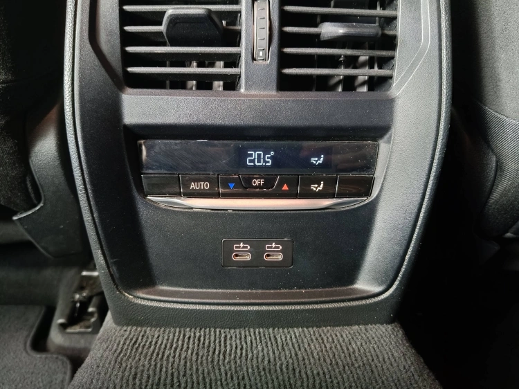 17 - BMW Serie 3 320d Touring mhev 48V Msport xdrive auto