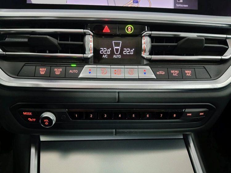 17 - BMW Serie 3 320d Touring mhev 48V xdrive Luxury auto