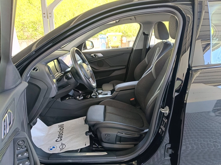 8 - BMW Serie 1 116I SPORT AUTOMATICA