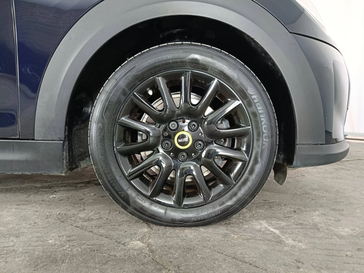 15 - MINI Cooper Mini 3p Cooper SE Electric auto