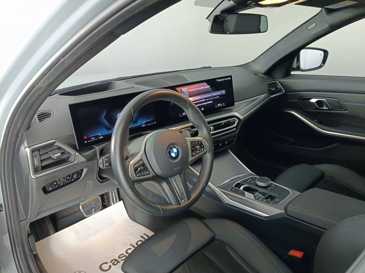 7 - BMW Serie 3 320d Touring mhev 48V xdrive Msport auto