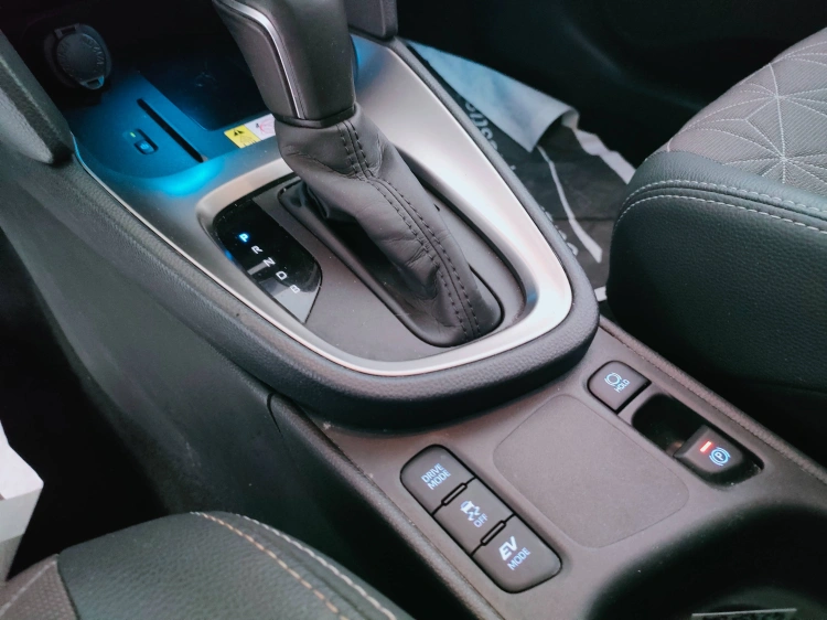 14 - Toyota Yaris Cross Yaris Cross 1.5h Lounge fwd 116cv e-cvt