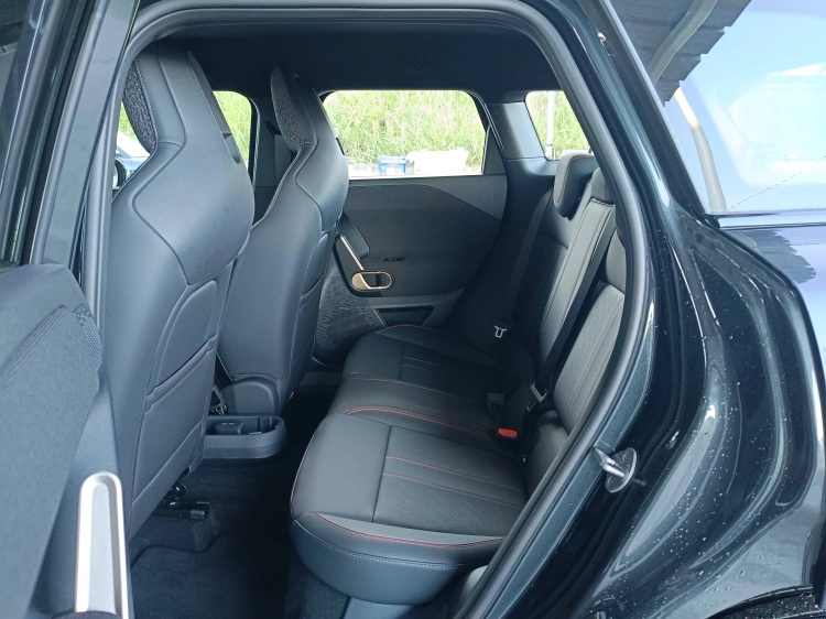 9 - MINI Aceman ACEMAN E