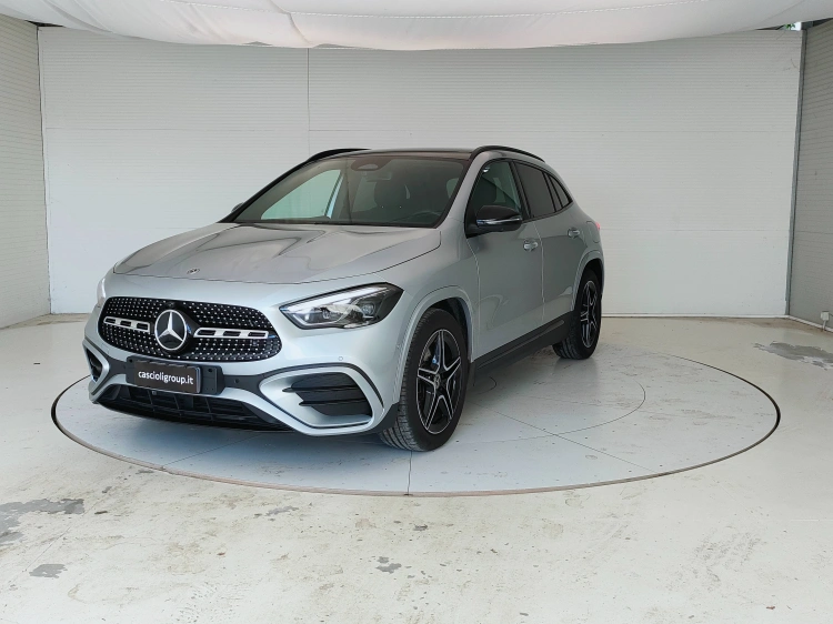 1 - Mercedes-Benz GLA 200 d AMG Line Advanced Plus Tech Edition auto