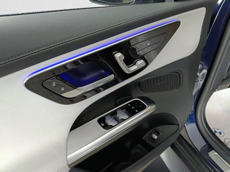 14 - Mercedes-Benz GLC 300 de phev AMG Line Premium Plus 4matic auto