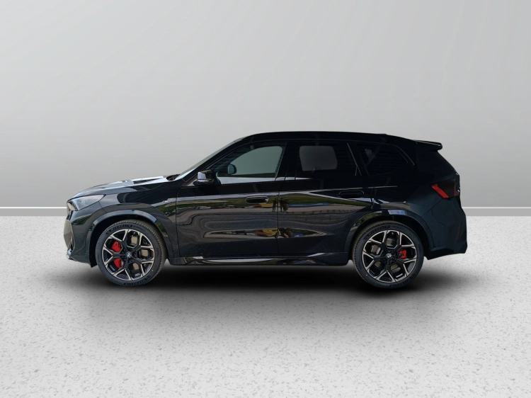 3 - BMW X1 M BMW X1 M35i xDrive