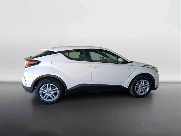 6 - Toyota C-HR C-HR 1.8h Active e-cvt