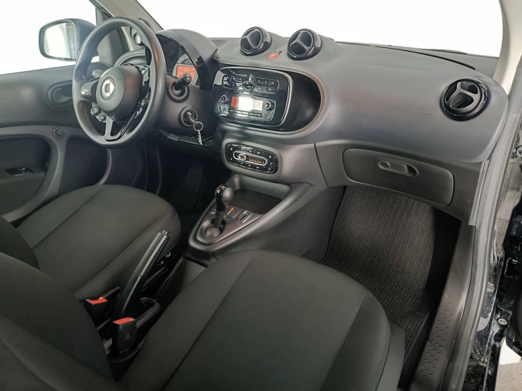 9 - smart fortwo Fortwo eq Pure 4,6kW