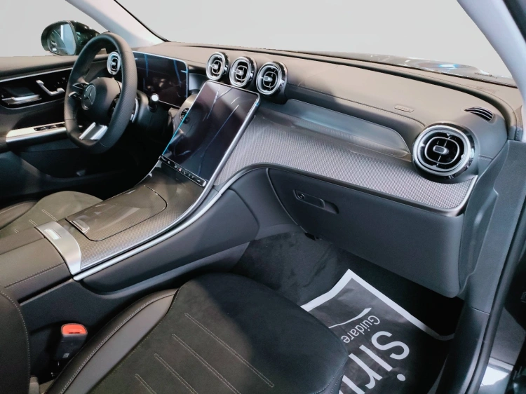 12 - Mercedes-Benz GLC 220 d 4MATIC Coupe