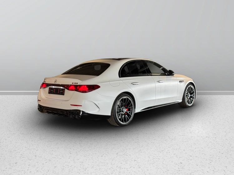 8 - Mercedes-Benz Classe E 53 Hybrid 4MATIC+