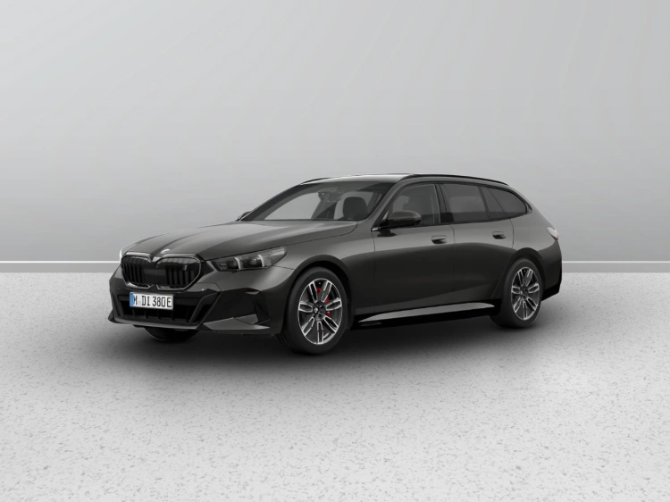 1 - BMW i5 BMW i5 xDrive40 Touring