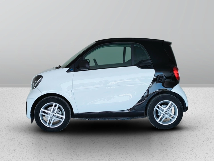 3 - smart fortwo Fortwo eq Pure 4,6kW