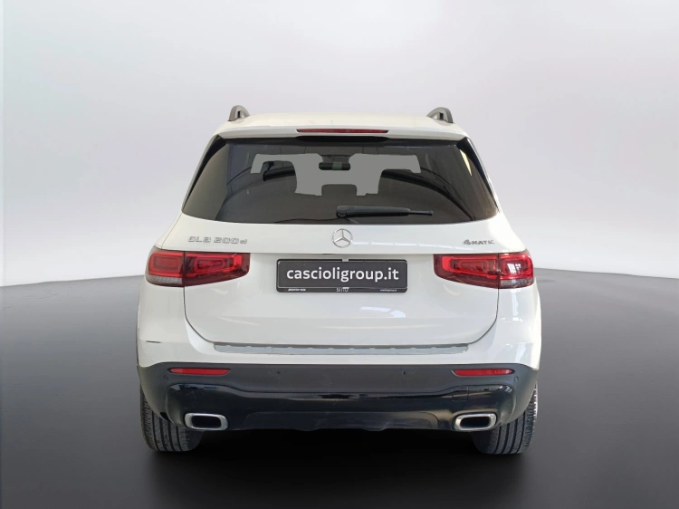 5 - Mercedes-Benz GLB 200 d Sport Plus 4matic auto