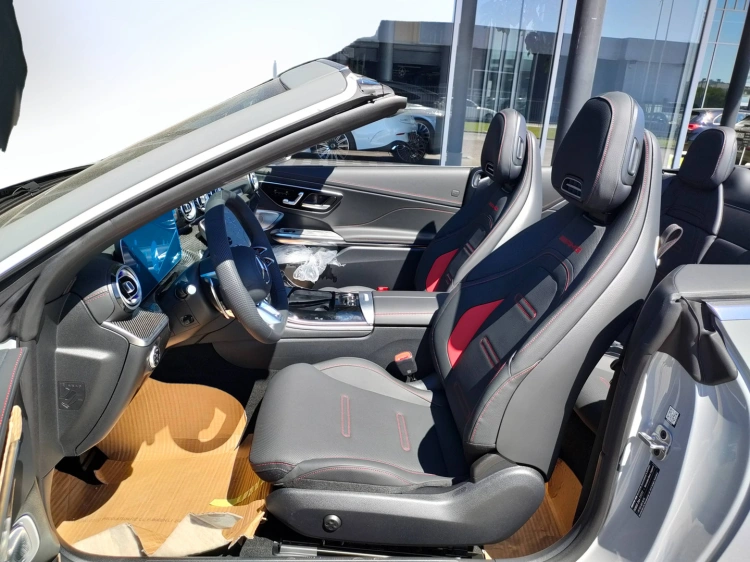 11 - Mercedes AMG CLE Mercedes-AMG CLE 53 4MATIC+ Cabrio