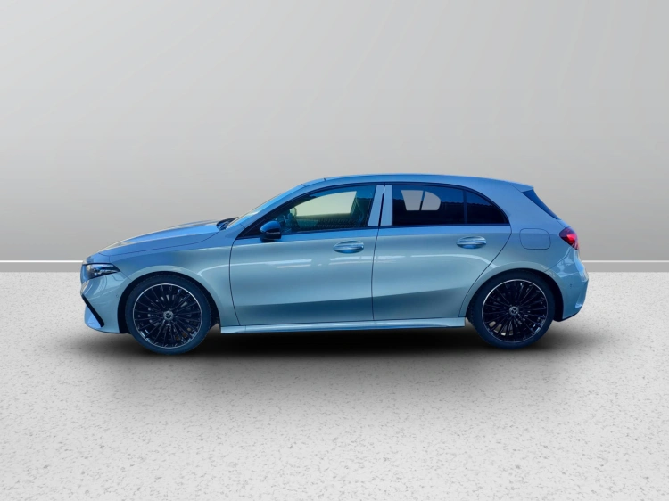 3 - Mercedes-Benz Classe A 180 d Automatic