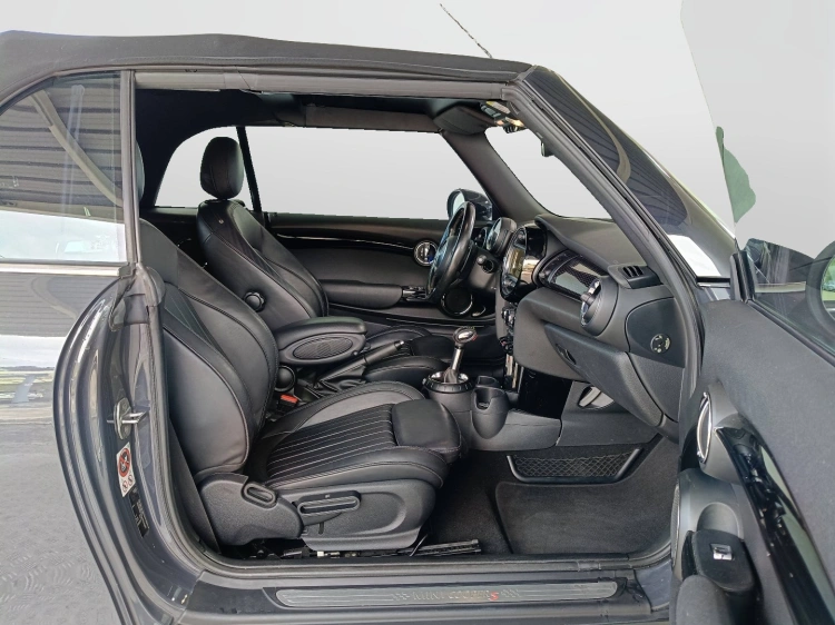 11 - MINI Cooper Mini Cabrio 2.0 Cooper S auto