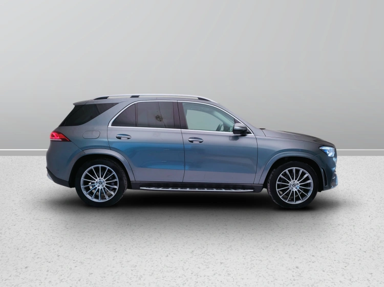 7 - Mercedes-Benz GLE 300 d Premium Plus 4matic auto