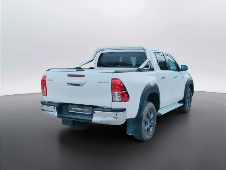 6 - Toyota Hilux Hilux 2.8 d double cab Lounge 4wd