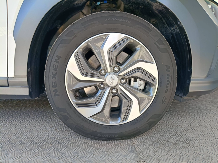 14 - Hyundai Kona Kona 1.6 gdi hev Xline Safety Pack 2wd 141cv dct
