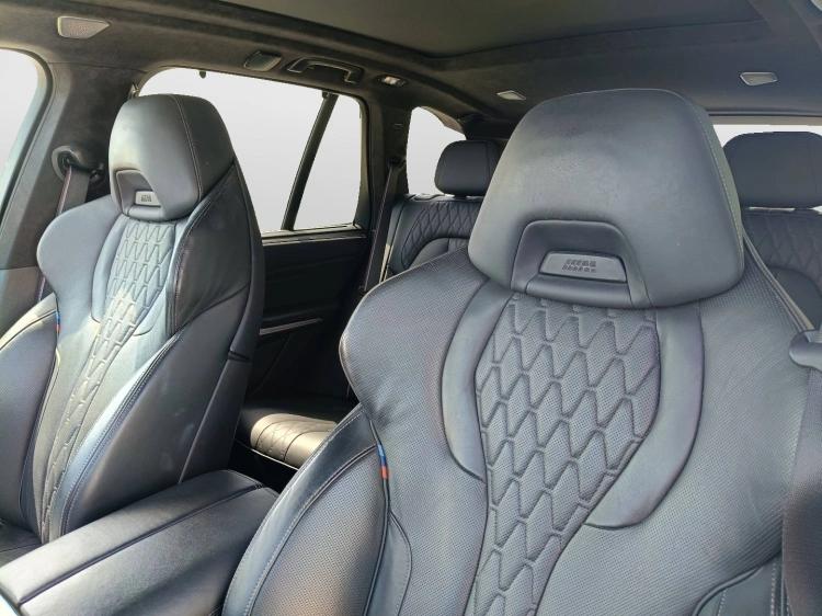 24 - BMW X5 M X5 M60i auto