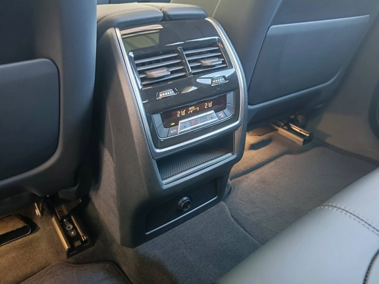 16 - BMW X6 X6 xdrive40i MSport Pro auto