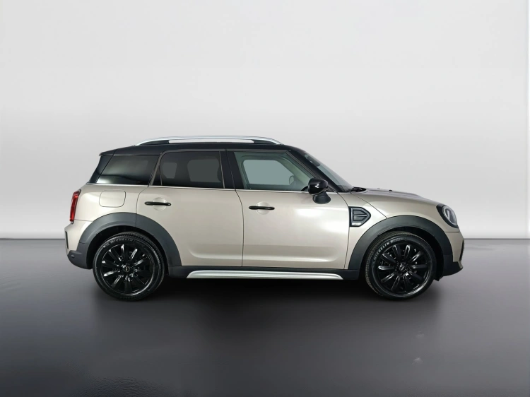 3 - MINI Countryman Mini Countryman 2.0 Cooper D Classic auto