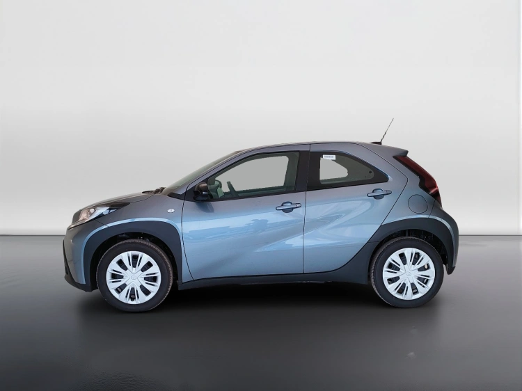 3 - Toyota Aygo X AYGO X 10B MT ACTIVE MY24