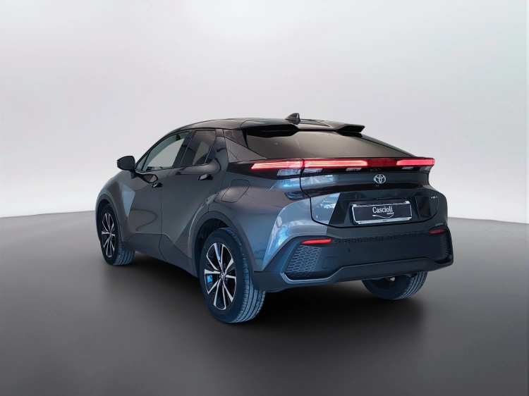 7 - Toyota C-HR C-HR 1.8 hv Trend fwd e-cvt