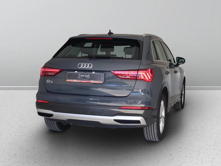 6 - Audi Q3 Q3 35 2.0 tdi Business Advanced quattro s-tronic
