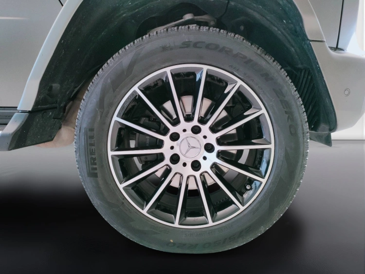 8 - Mercedes-Benz Classe G 400 d AMG Line 330cv auto