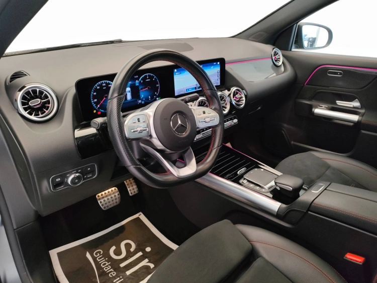 15 - Mercedes-Benz GLA 200 d Premium 4matic auto