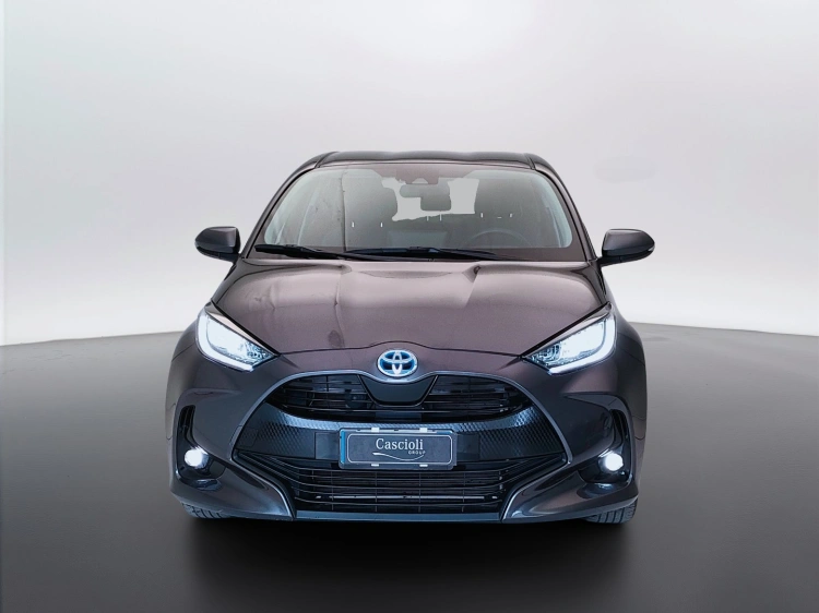 2 - Toyota Yaris Yaris 1.5h Trend