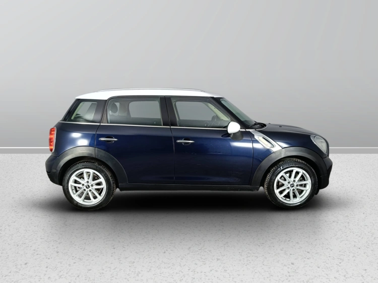 3 - MINI Countryman Mini Countryman 1.6 Cooper D E6