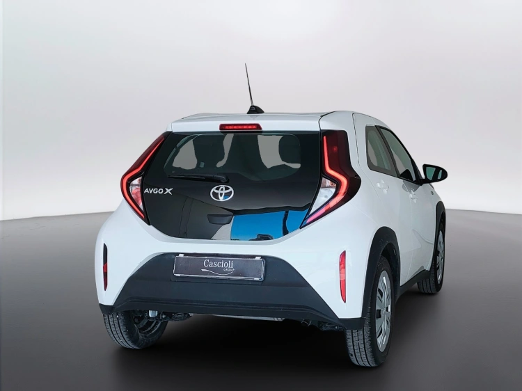 5 - Toyota Aygo X Aygo X 1.0 Active 72cv