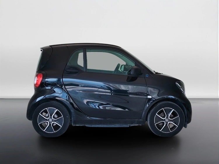 4 - smart fortwo Fortwo eq Passion 22kW