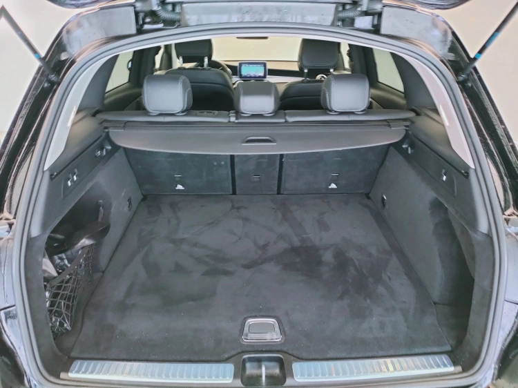 10 - Mercedes-Benz GLC 250 d Night Edition 4matic auto