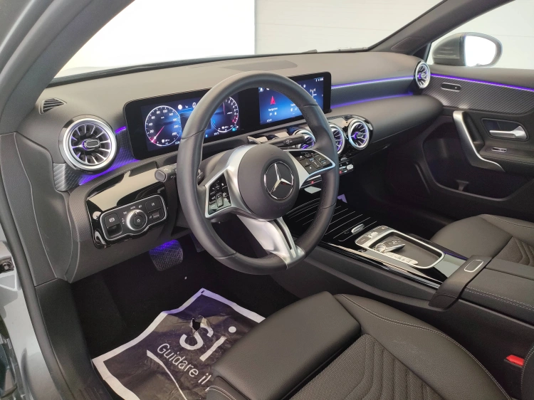 8 - Mercedes-Benz Classe A 250 e con tecnologia ibrida EQ