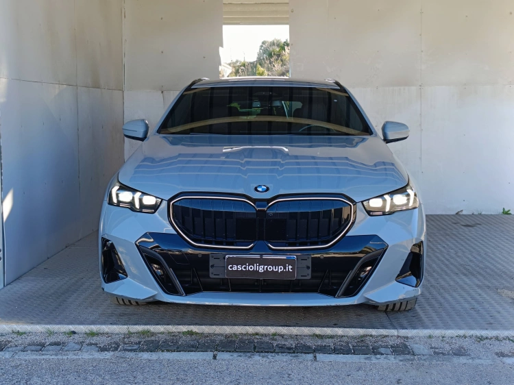 2 - BMW Serie 5 520d Touring 48V xdrive MSport Pro auto