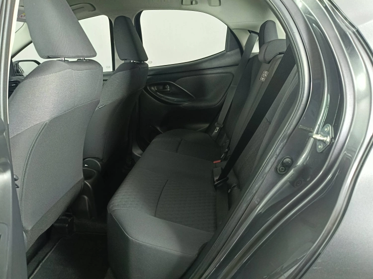 9 - Toyota Yaris Yaris 1.0 Trend