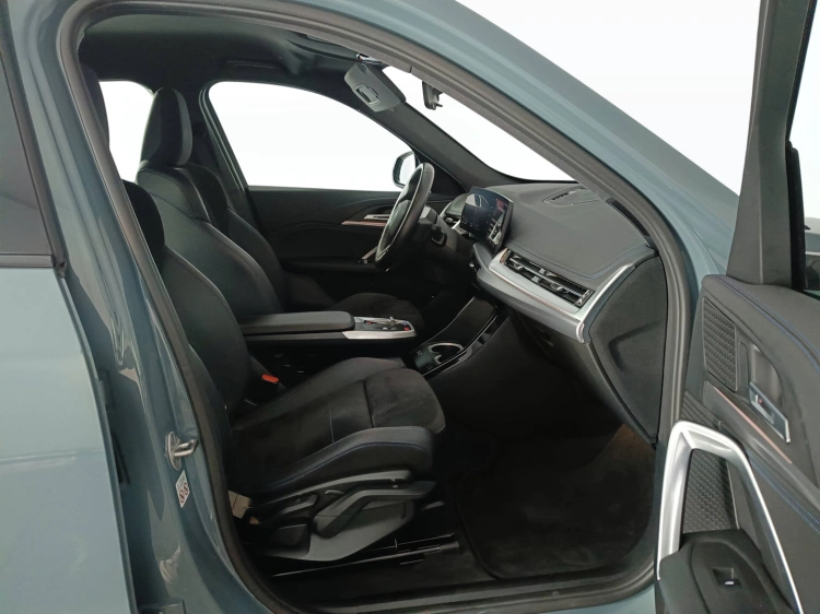 11 - BMW iX1 iX1 xdrive 30 MSport