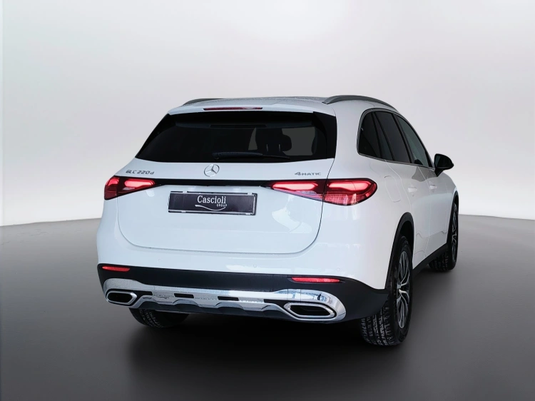 6 - Mercedes-Benz GLC 220 d mhev Advanced 4matic auto